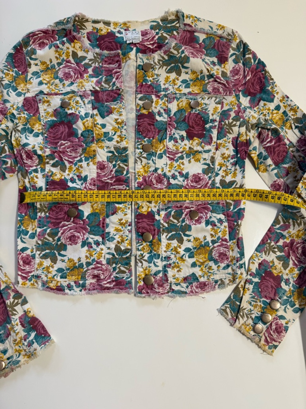 Guess Floral Tapestry Jacket in Pink, Green, Cream - Picture 5 of 9